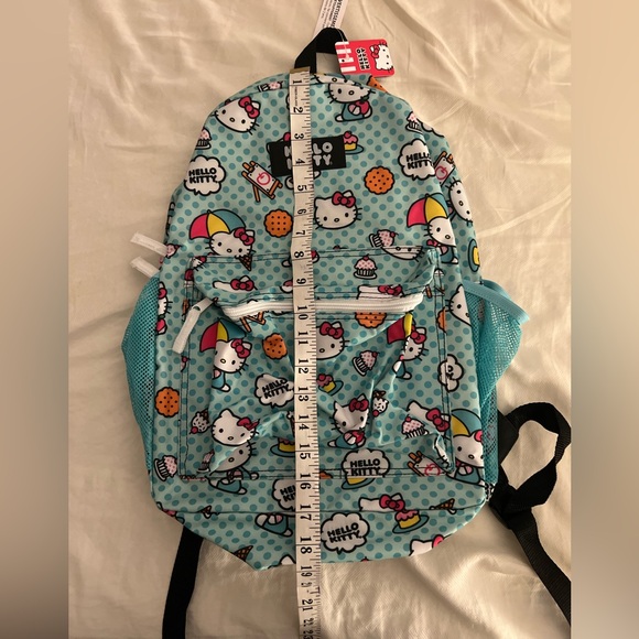 Hello Kitty backpack - Picture 3 of 4